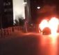 İsrail'i protesto için İstanbul Başkonsolosluğu önünde otomobillerini yaktılar