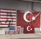 Almanya'da Türk bayrağı üzerine çizim yapıldı
