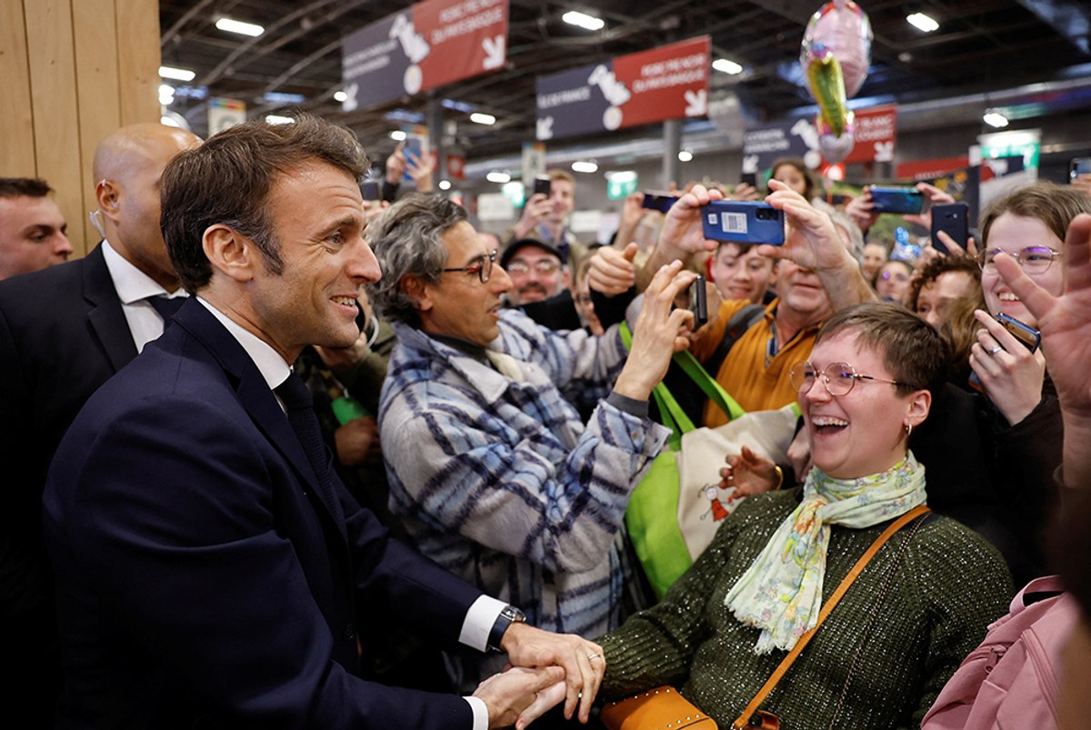 Emmanuel Macron A Tepki G Steren Protestocuya Sert M Dahale