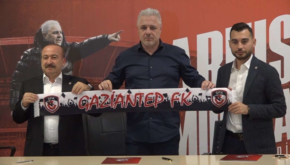 Gaziantep FK Marius Sumudica ile çıkışa geçti