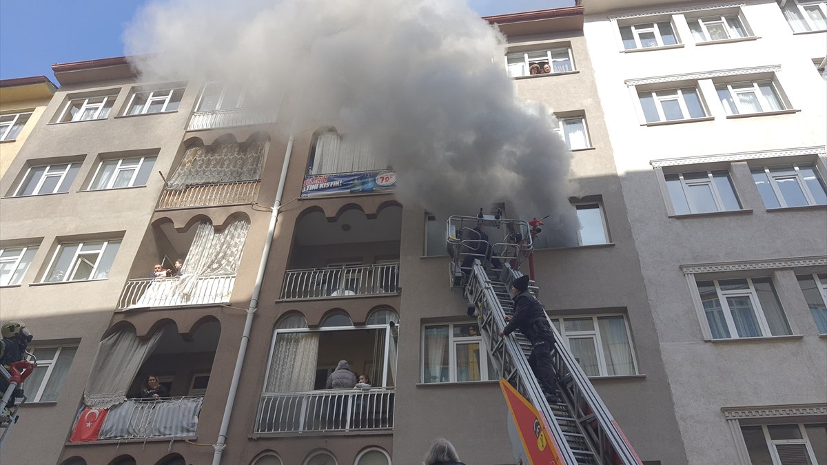 Hatay dan Kütahya ya giden depremzede çıkan yangında hayatını kaybetti