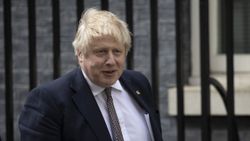 Koronavirüs kurallarını ihlal eden Boris Johnson'a para cezası