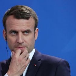 Fransızların çoğunluğu Macron'dan memnun değil