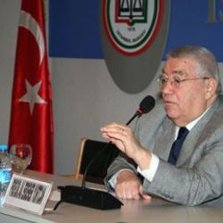 Hukuk profesörü dolandırıcılara 4.5 milyon kaptırdı