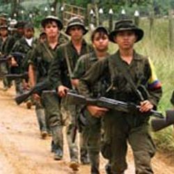Kolombiya'da FARC 2 rehin askeri serbest bıraktı