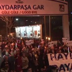 Haydarpaşa yangınının yıldönümünde meşalelerle yürüdüler