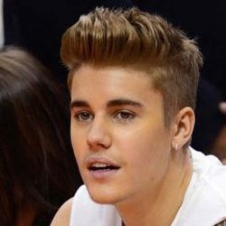 Justin Bieber ırkçı şaka yüzünden özür diledi