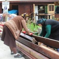 Yıkım kararı alınan kaçak yapıyı kendisi yıktı