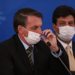 Twitter, Bolsonaro'nun korona mesajlarını sildi
