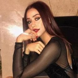 Zeynep Alkan, koronavirüs dinlemedi