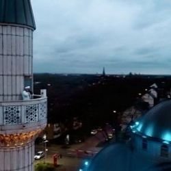 Almanya ve Hollanda'da Müslümanlar hoparlörle ezan okuyor