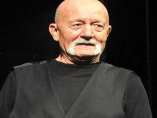 Sümer Tilmaç kimdir