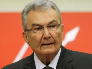 Deniz Baykal kimdir?
