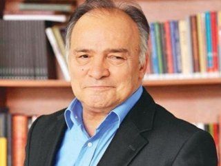 Avni Özgürel kimdir