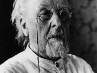 Konstantin Eduardoviç Tsiolkovski kimdir