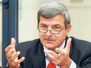 İbrahim Karaosmanoğlu kimdir