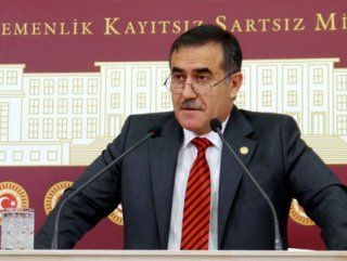 İhsan Özkes Kimdir