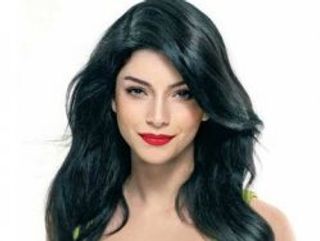 Merve Boluğur kimdir