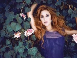 Meryem Uzerli kimdir