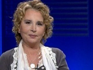 Nazlı Ilıcak Kimdir?