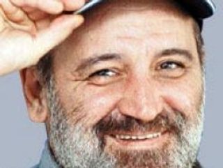 Savaş Ay kimdir