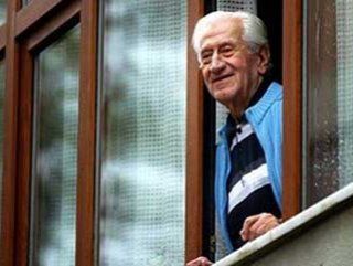 Toron Karacaoğlu kimdir