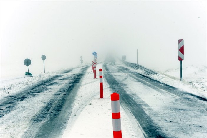 Ardahan Da Kar Ve Tipi Etkili Oldu