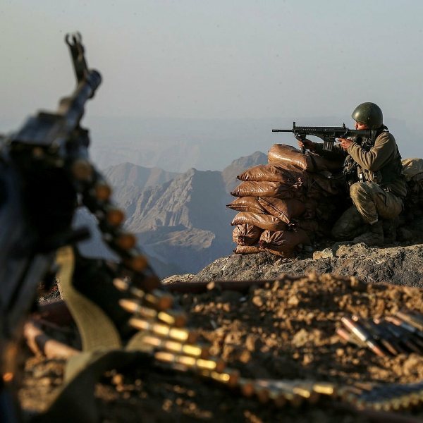 Bitlis'te 3 terörist etkisiz hale getirildi