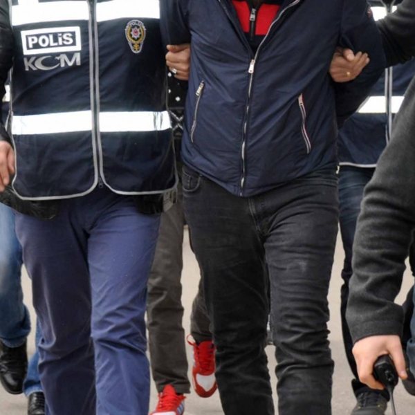 Yasa dışı yollarla Türkiye'ye giren terörist tutuklandı