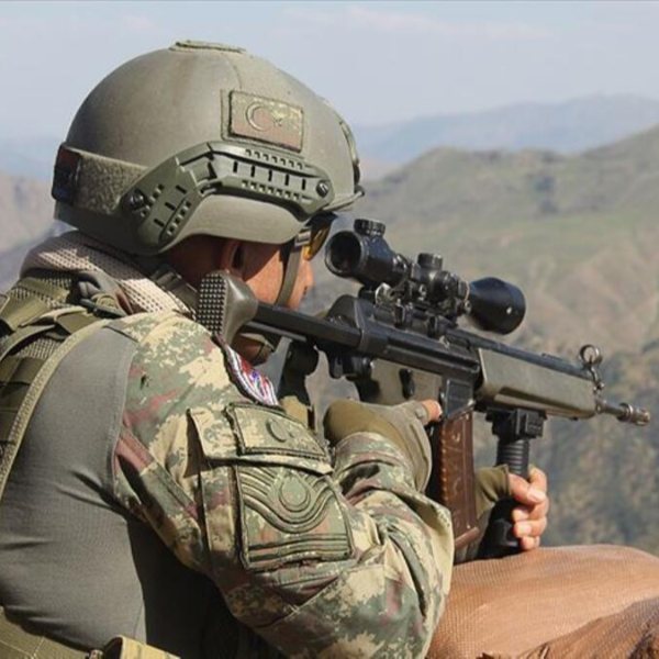 Mersin'de 1 PKK'lı terörist teslim oldu
