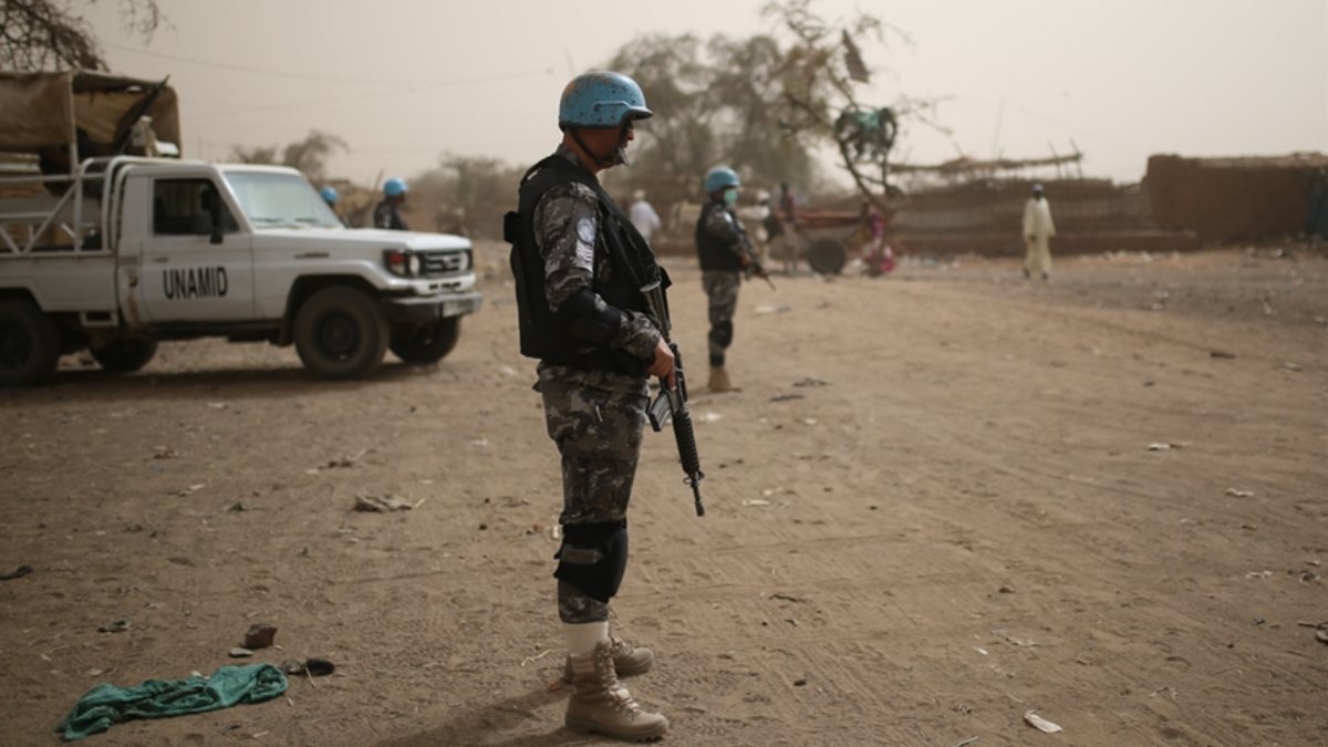 Sudan'da OHAL, 7 ay sonra kaldırıldı