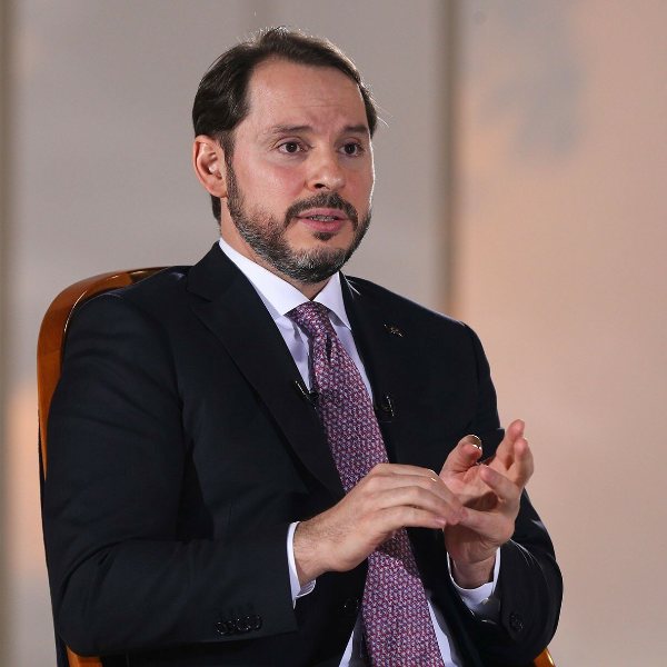 Albayrak: İstanbul'a finans merkezi olmak çok yakışacak