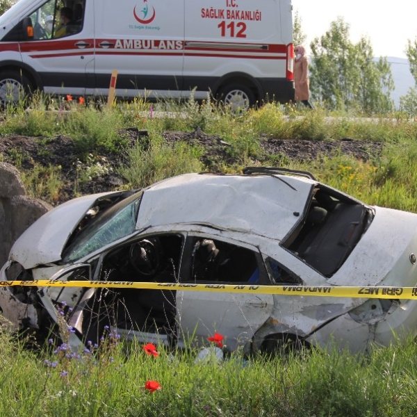 Artvin yolculuğu kazayla bitti: 2 ölü, 2 yaralı