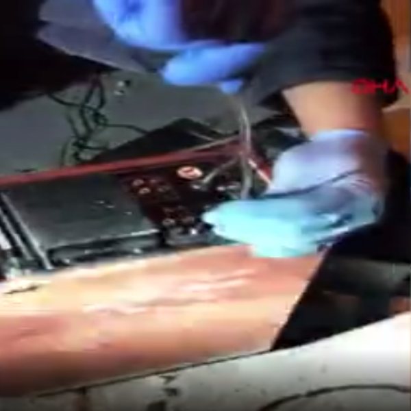 Bolu'da aracın içindeki hoparlörden uyuşturucu çıktı