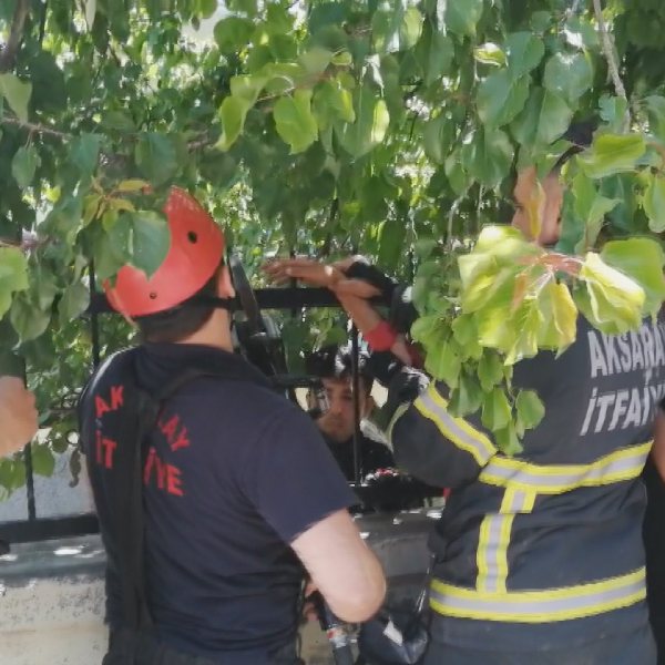 Aksaray'da 9 yaşındaki çocuğun eline demir saplandı