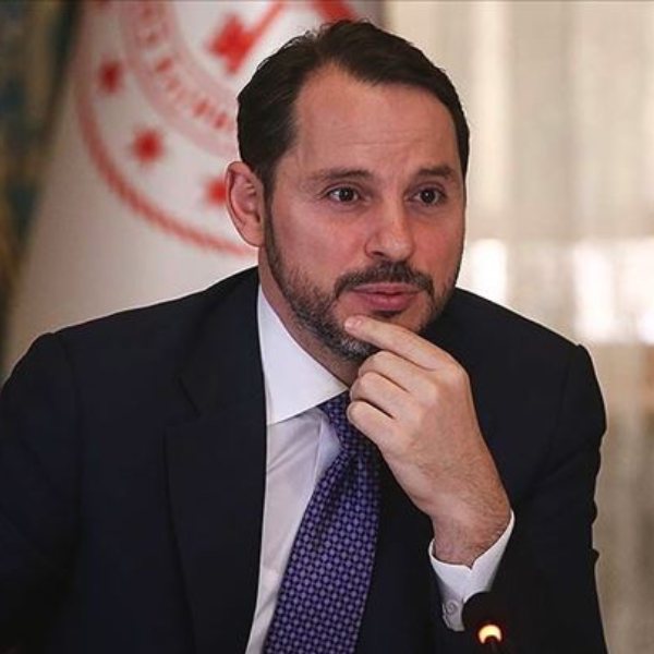 Bakan Albayrak: Ücretsiz tedavi sunan ülkelerden biriyiz