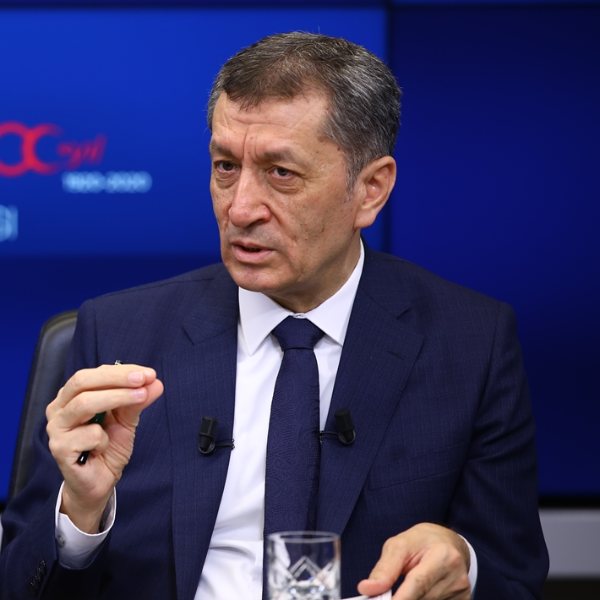 Bakan Selçuk: Karneler e-okul üzerinden alınabilecek