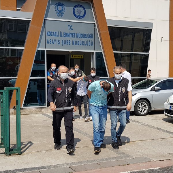 Kocaeli'de borçlu kişiyi darbedip, dolaba koydular