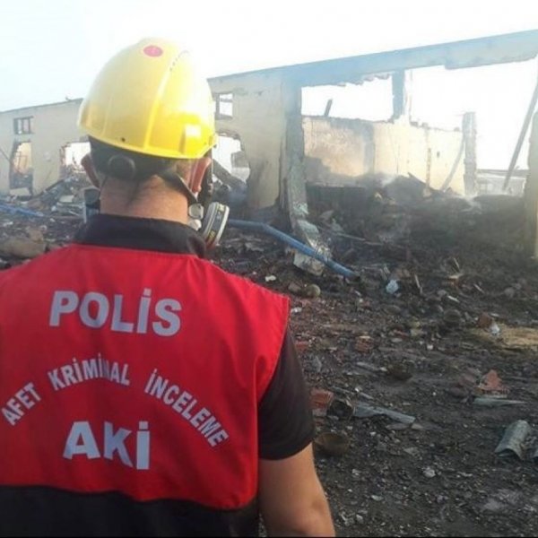 Hendek'teki patlamayla ilgili 4 kişi tutuklandı