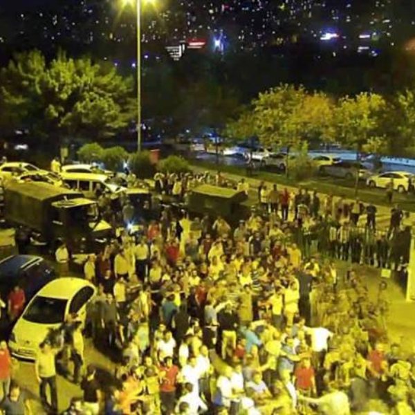 AK Parti İstanbul İl Başkanlığını işgal girişiminde karar