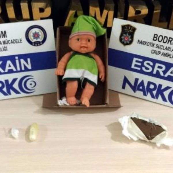 Bodrum'da, oyuncak bebeğin içinde kokain bulundu