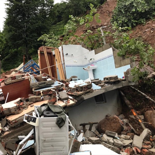 Rize'deki selde 80 kişi kurtarıldı