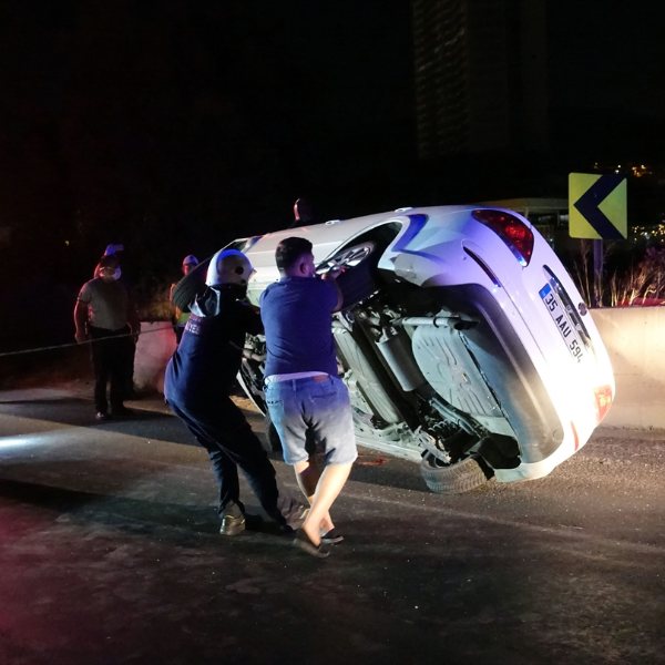 İzmir'de kaza: Polis memuru hayatını kaybetti
