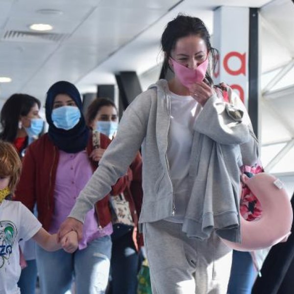 Antalya'da turistlerin virüs testi otellerde yapılacak