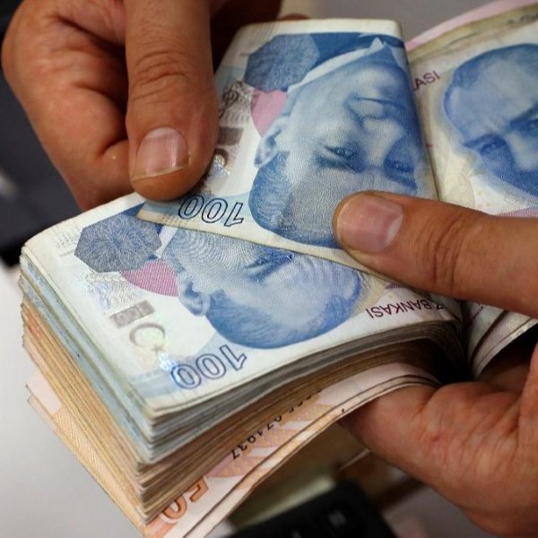 1.2 milyon ihtiyaç sahibi haneye 1000'er TL yardım