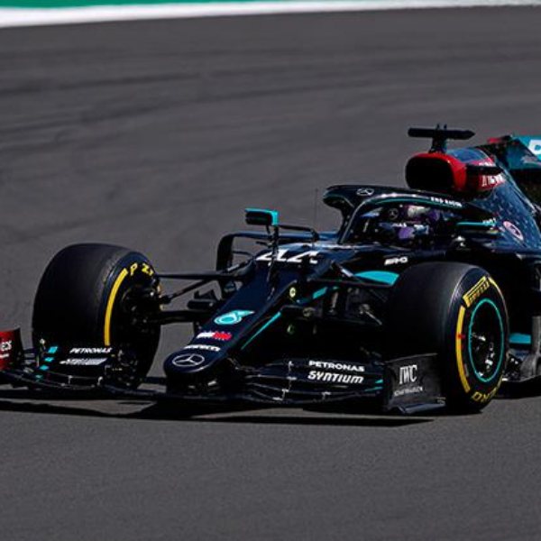 Britanya GP'de çılgın son 3 tur