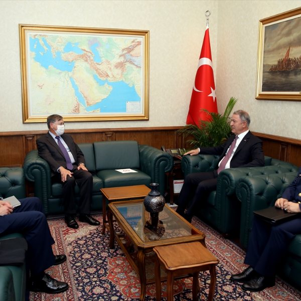 Bakan Akar, ABD Büyükelçisi Satterfield'i kabul etti