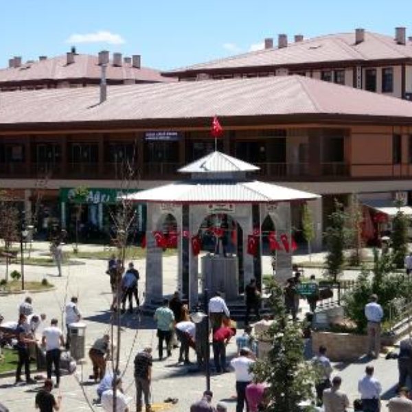 Van'da, Ağrı şehidi anısına yapılan şadırvan açıldı
