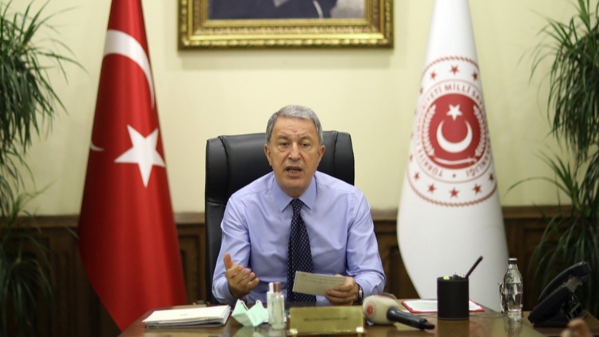 Bakan Akar: Yunanistan'la diyalog ile anlaşmak istiyoruz