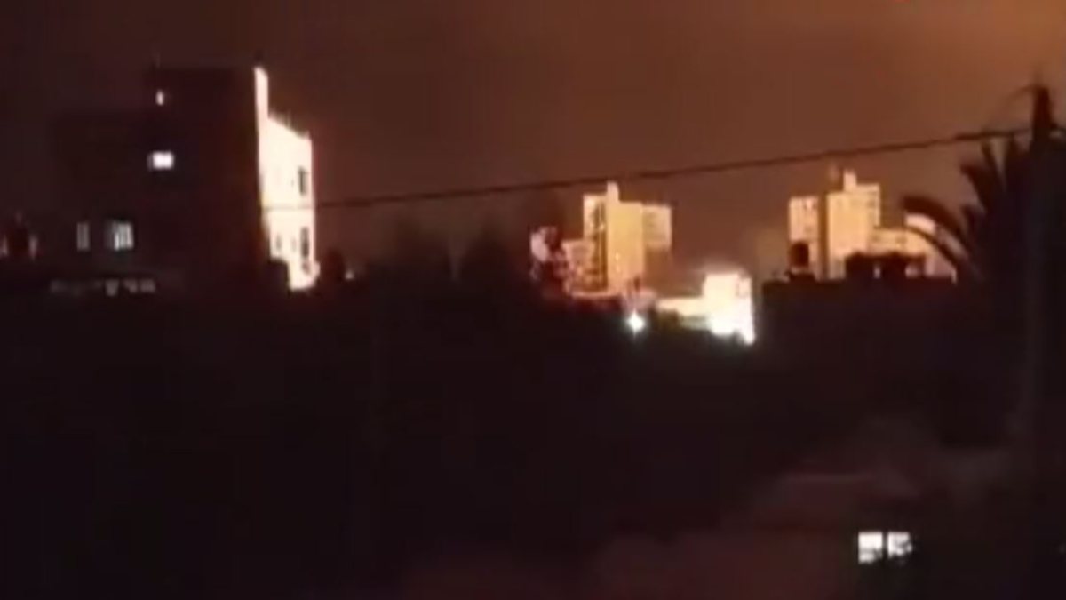 İsrail savaş uçakları Gazze'yi vurdu